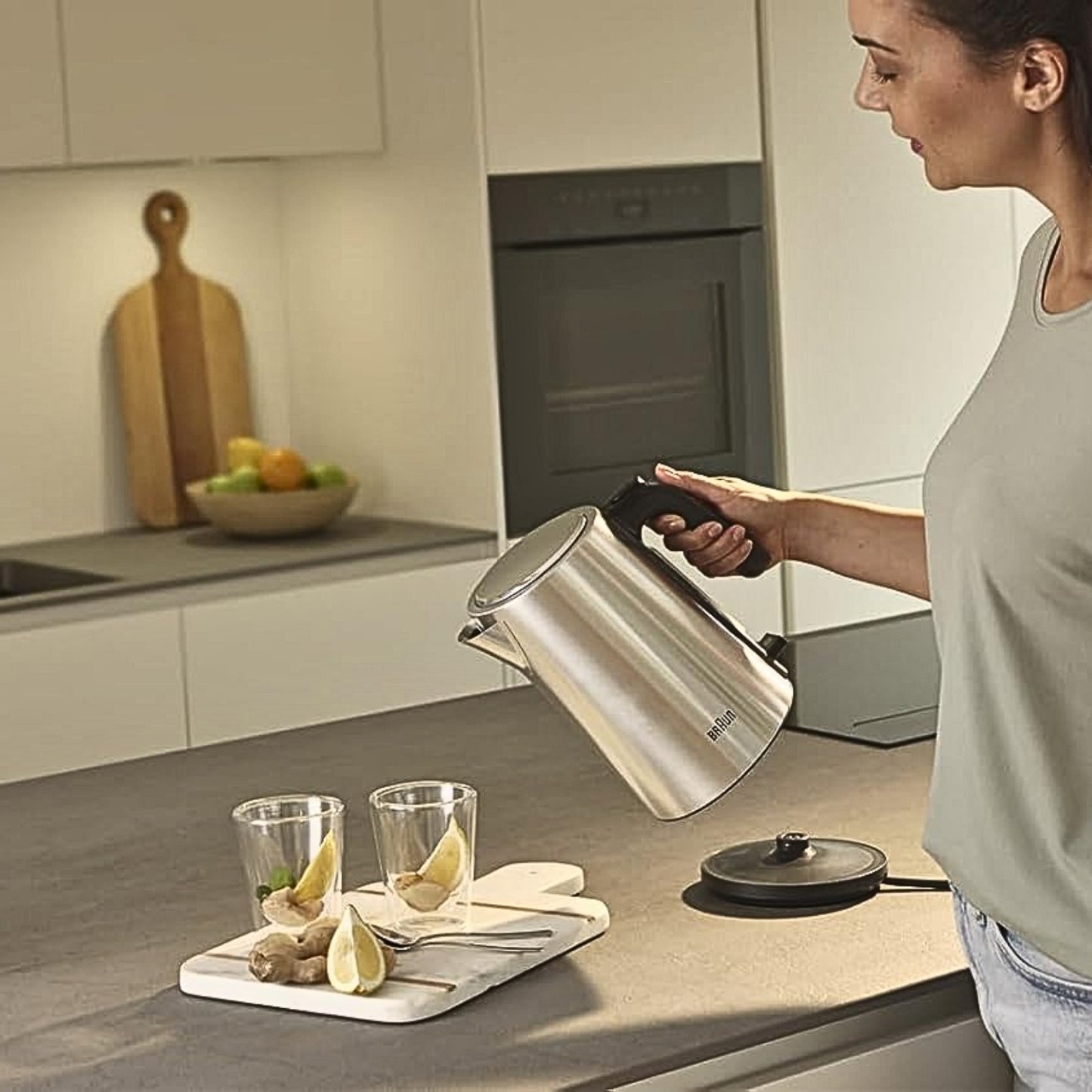 BRAUN Electric Kettle WK5200BK, 1.7L Capacity, 2200W, RapidBoil System, Stainless Steel Body